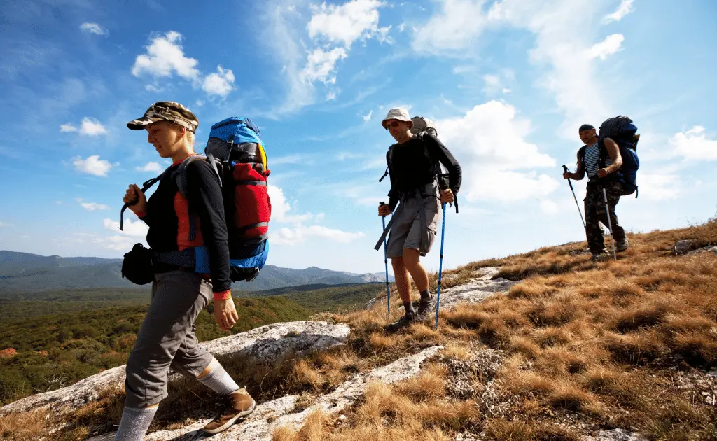 how to pack a hiking bag