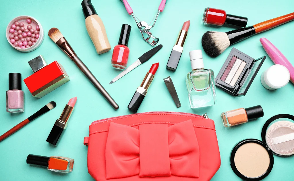 makeup travel packing tips